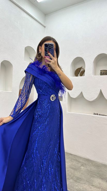 Saks Tüy Detay Drapeli Pul Payet Abiye Elbise