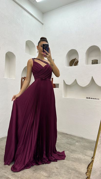Claret Red One Shoulder Neck Embroidered Pleated Satin Evening Dress