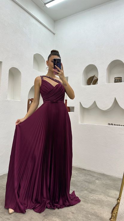 Claret Red One Shoulder Neck Embroidered Pleated Satin Evening Dress