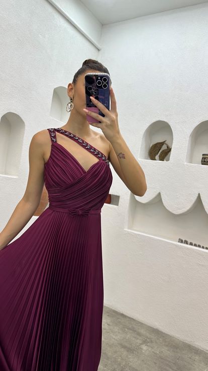 Claret Red One Shoulder Neck Embroidered Pleated Satin Evening Dress