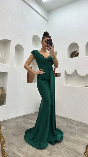 Emerald One Shoulder Embroidered Detail Satin Evening Dress