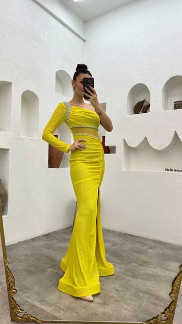 Sarı İşlemeli Transparan Detay Pul Payet Abiye Elbise