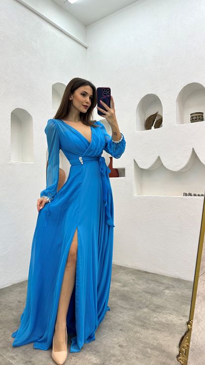 Blue Waist Brooch Detail Chiffon Evening Dress