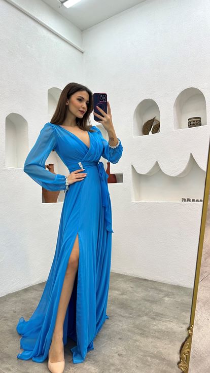 Blue Waist Brooch Detail Chiffon Evening Dress