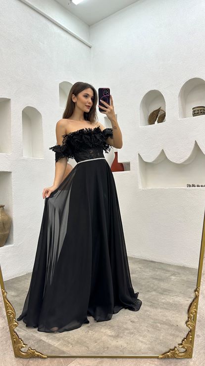 Black Waist Patterned Guipure Satin Evening Dress