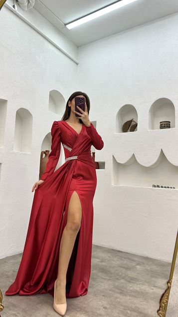 Red Waist Embroidered Detail Long Sleeve Satin Evening Dress