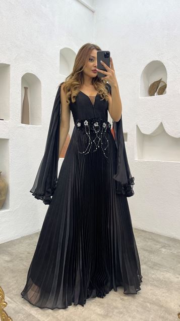 Black Waist Floral Embroidery Detail Pleated Evening Dress