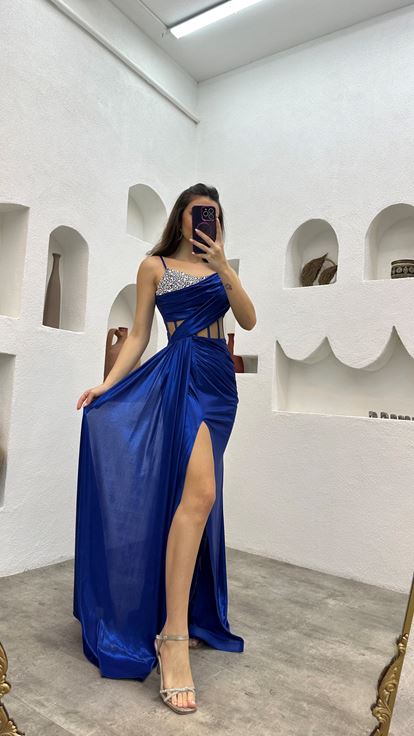 Saks İp Askılı İşlemeli Transparan Detay Saten Abiye Elbise