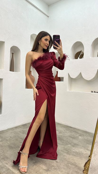 Burgundy Feather Detail Single Sleeve Pleated Satin Evening Dress