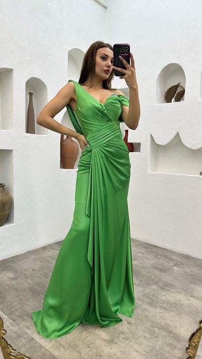 Green Embroidered Detail Draped Satin Evening Dress