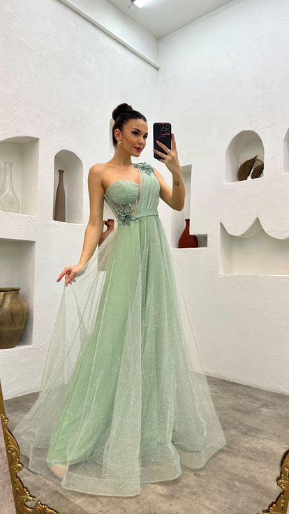 Mint Yeşili Tek Omuz İşlemeli Simli Tül Abiye Elbise