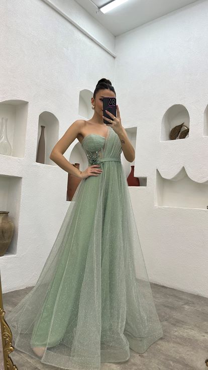 Mint Yeşili Tek Omuz İşlemeli Simli Tül Abiye Elbise