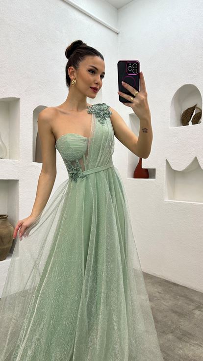 Mint Yeşili Tek Omuz İşlemeli Simli Tül Abiye Elbise