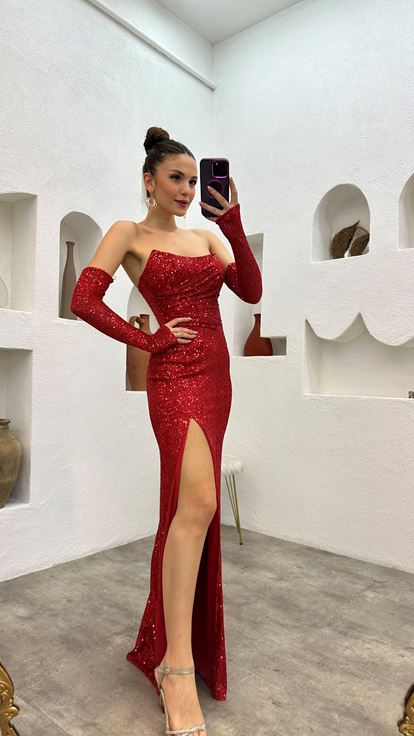 Kırmızı Kol Detay Straplez Pul Payet Abiye Elbise