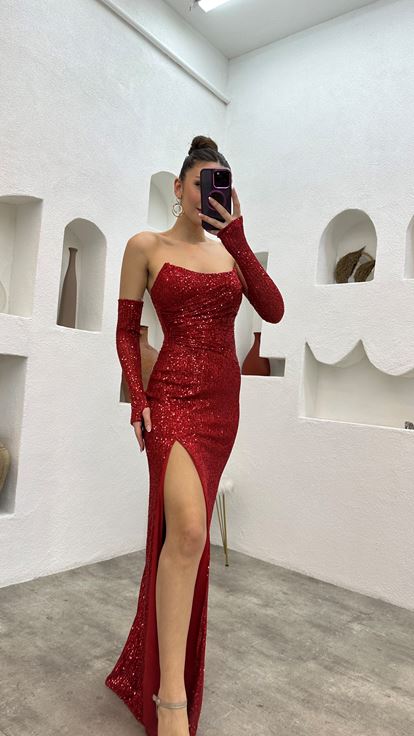 Kırmızı Kol Detay Straplez Pul Payet Abiye Elbise