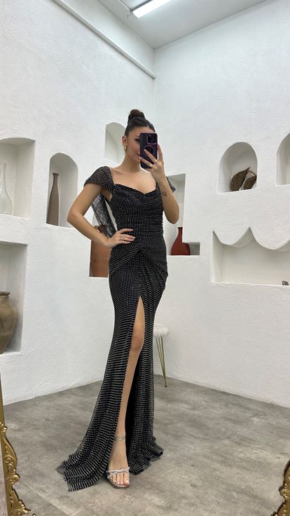 Black Ruffle Detail Strapless Design Evening Dress