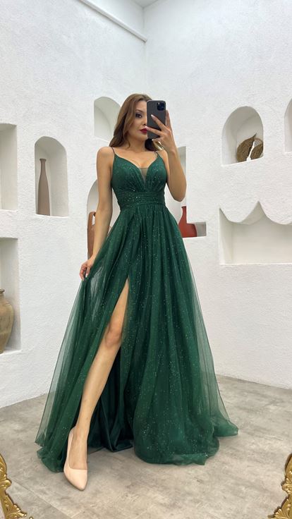 Zümrüt İp Askılı Drape Detay Simli Tül Abiye Elbise