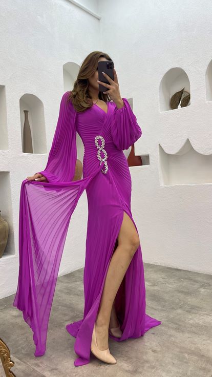 Vestido de noche con cordón bordado en la cintura fucsia