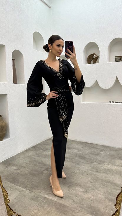 Siyah Boncuk İşlemeli Kuşaklı Abiye Elbise