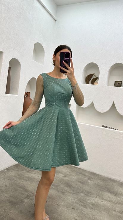 Yeşil Simli Volanlı Mini Tül Abiye Elbise