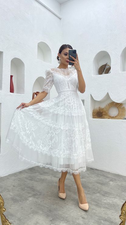 White Lace Detail Tulle Evening Dress