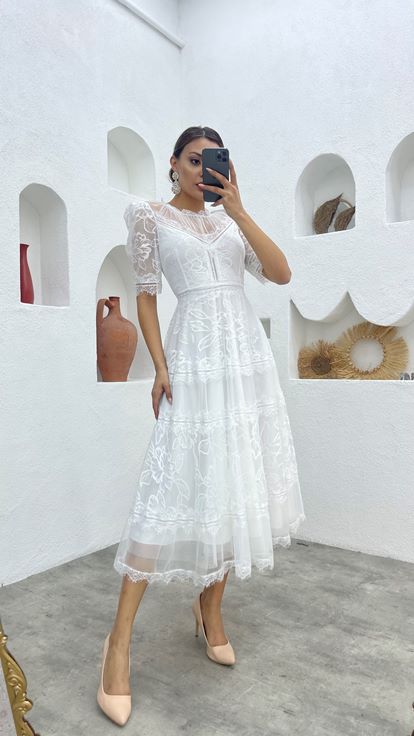 White Lace Detail Tulle Evening Dress