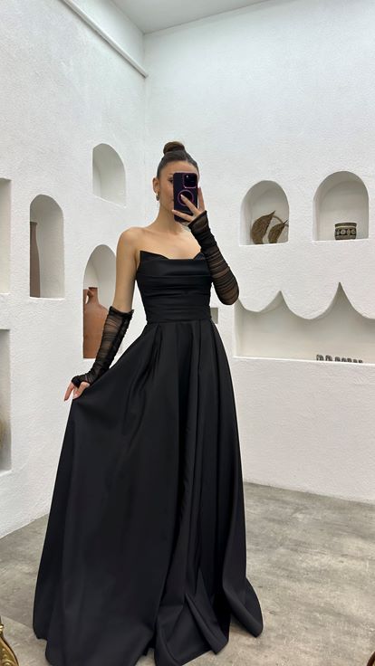 Detalle de manga palabra de honor negro lbise