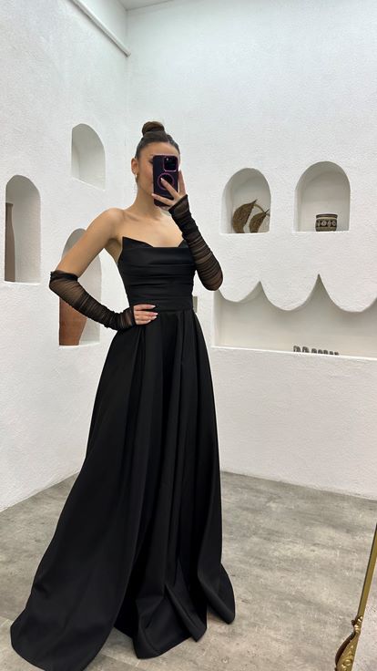 Detalle de manga palabra de honor negro lbise