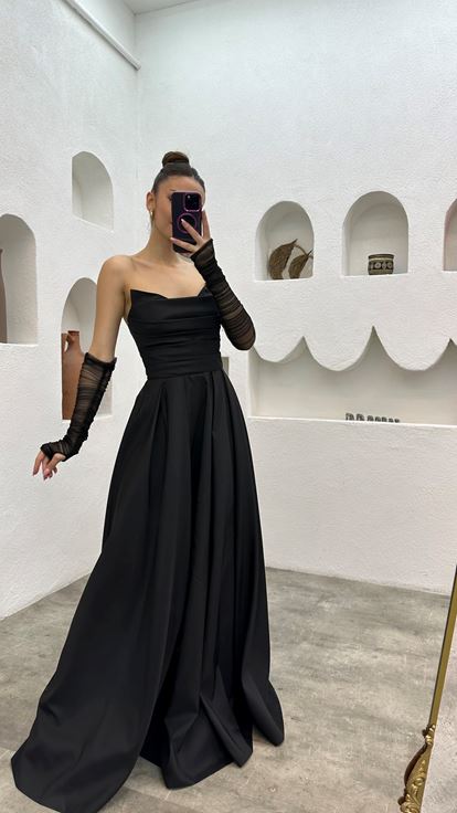 Detalle de manga palabra de honor negro lbise