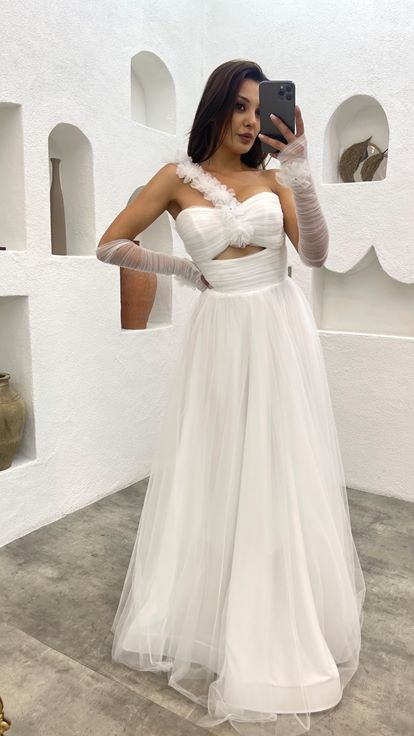 White Single Sleeve Floral Tulle Design Evening Dress