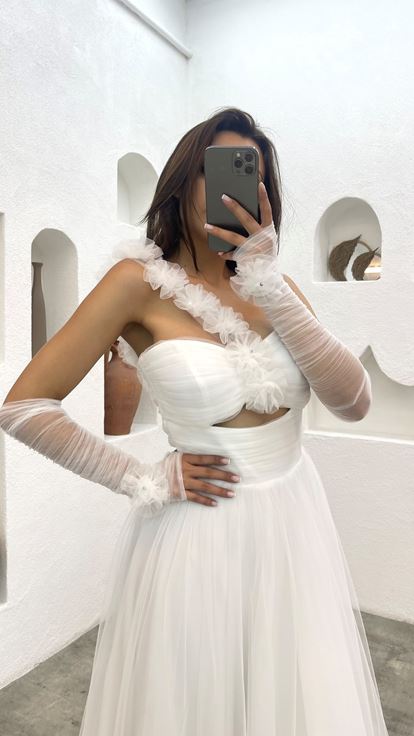 White Single Sleeve Floral Tulle Design Evening Dress