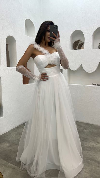 White Single Sleeve Floral Tulle Design Evening Dress