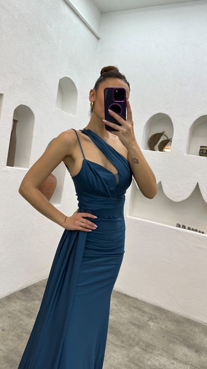 Mint Green Single Sleeve Strap Satin Evening Dress