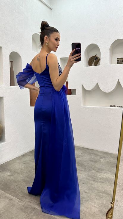 Saks İp Askılı Beli İşlemeli Abiye Elbise