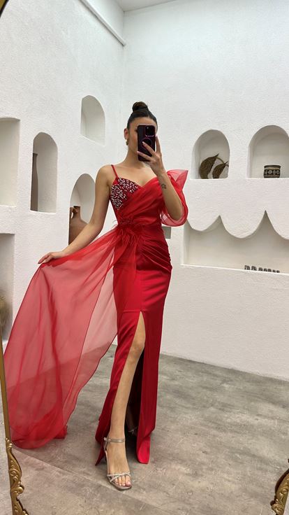 Red Rope Strap Abito da sera ricamato