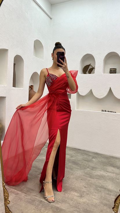 Red Rope Strap Abito da sera ricamato