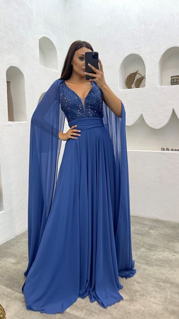 Vestido de noche de tul bordado índigo