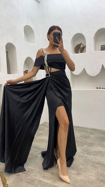 Black Rope Strap Shoulder Embroidered Satin Evening Dress