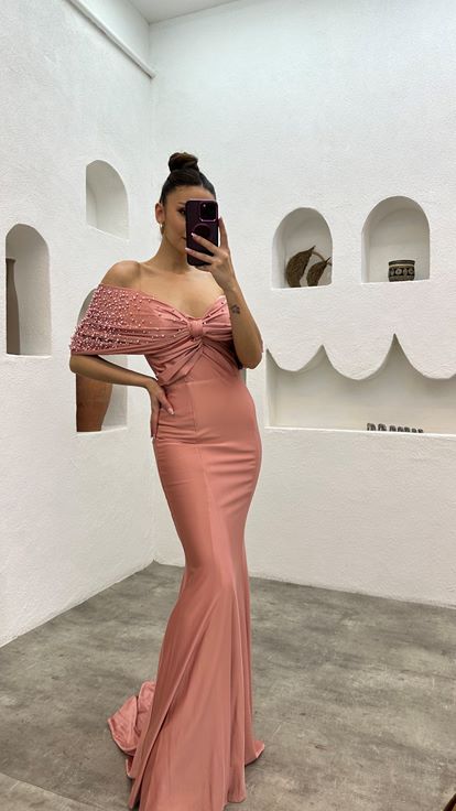 Powder Bow Detailed Stone Embroidered Evening Dress