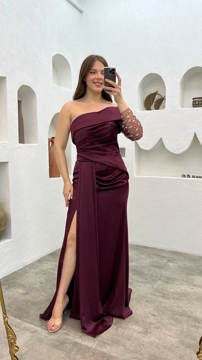 فستان سهرة من الساتان المطرز بلون البرقوق، بمقاسات كبيرة، بكم واحد