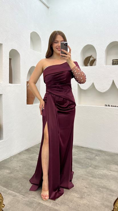 فستان سهرة من الساتان المطرز بلون البرقوق، بمقاسات كبيرة، بكم واحد