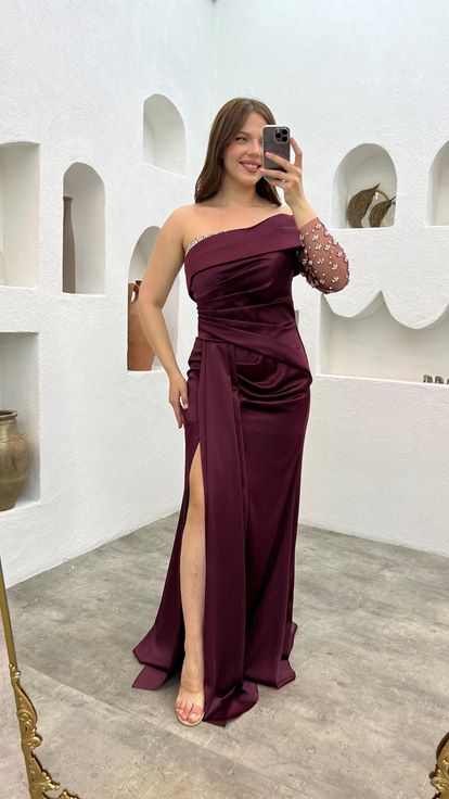 فستان سهرة من الساتان المطرز بلون البرقوق، بمقاسات كبيرة، بكم واحد