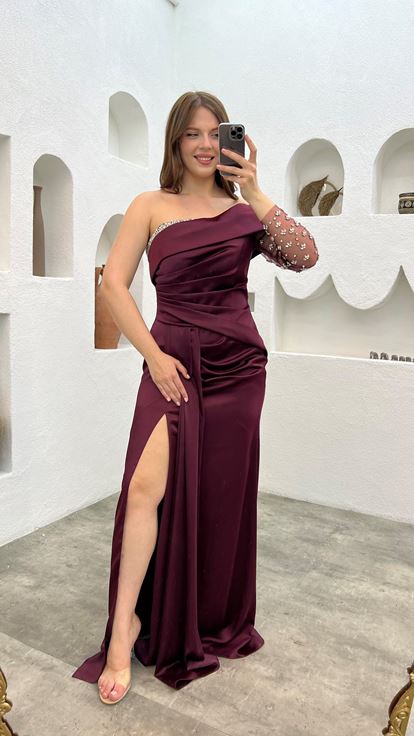 فستان سهرة من الساتان المطرز بلون البرقوق، بمقاسات كبيرة، بكم واحد