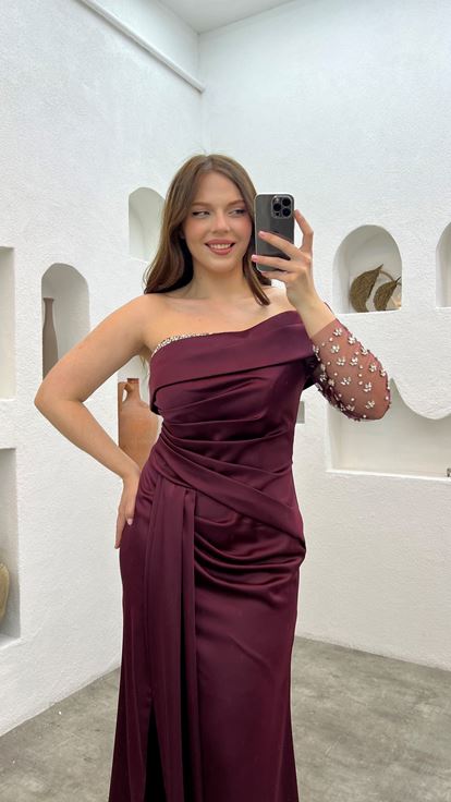 فستان سهرة من الساتان المطرز بلون البرقوق، بمقاسات كبيرة، بكم واحد