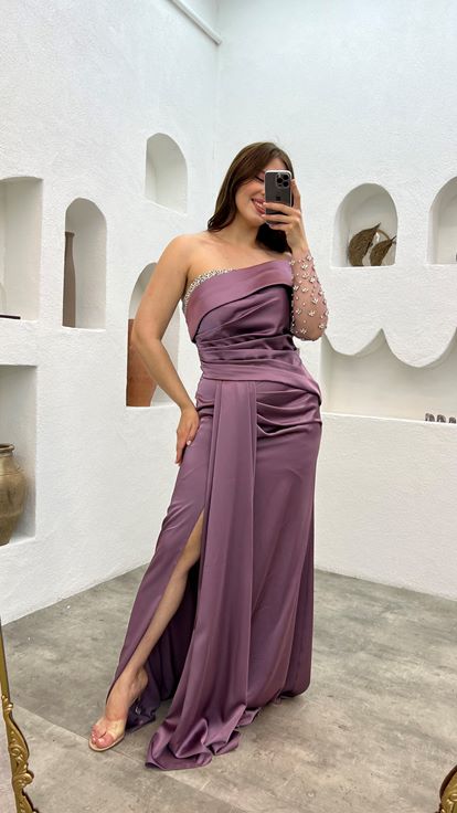 فستان سهرة من الساتان المطرز بلون أرجواني فاتح، بمقاسات كبيرة، بكم واحد