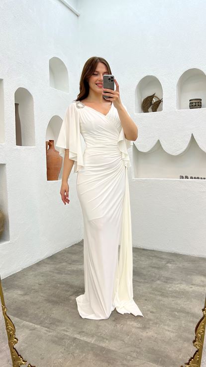 White Plus Size Evening Dress With Embroidered Shoulder And Waist Ruffles