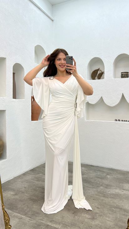 White Plus Size Evening Dress With Embroidered Shoulder And Waist Ruffles