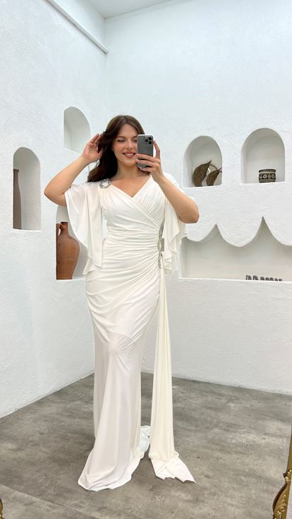 White Plus Size Evening Dress With Embroidered Shoulder And Waist Ruffles