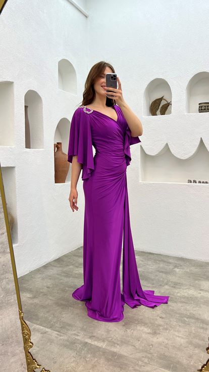 Purple Shoulder And Waist Embroidered Flounce Plus Size Evening Dress
