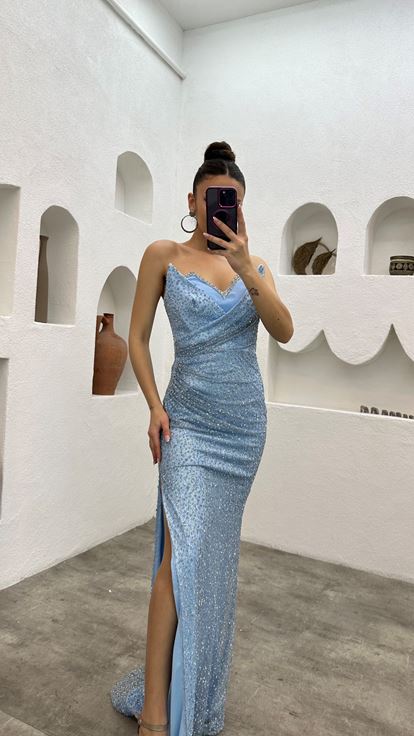 Bebe Mavi Straplez İşlemeli Saten Abiye Elbise